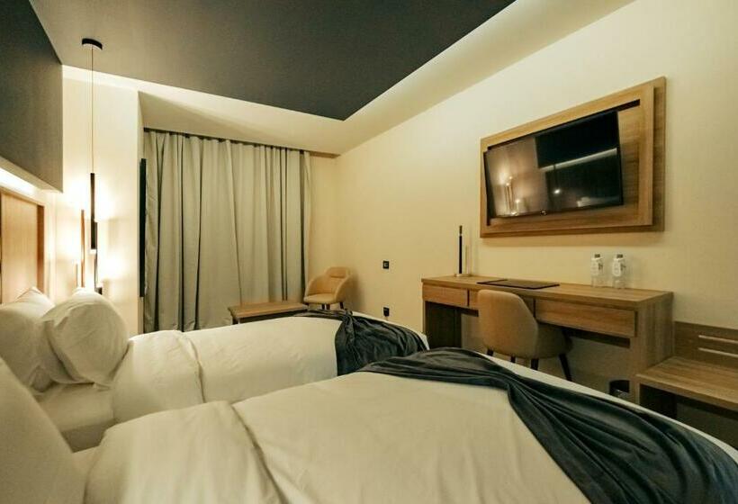 اتاق استاندارد, Ad Hotel Hydra