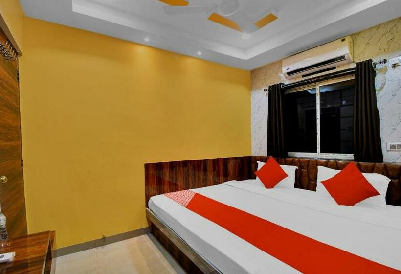 Quarto Triplo Clássico, Oyo Flagship 83977 Zq Guest House