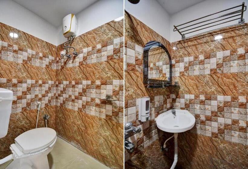 Quarto Triplo Clássico, Oyo Flagship 83977 Zq Guest House