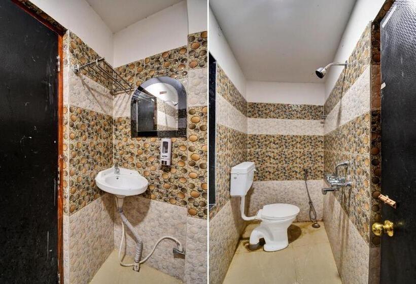 Quarto Triplo Clássico, Oyo Flagship 83977 Zq Guest House