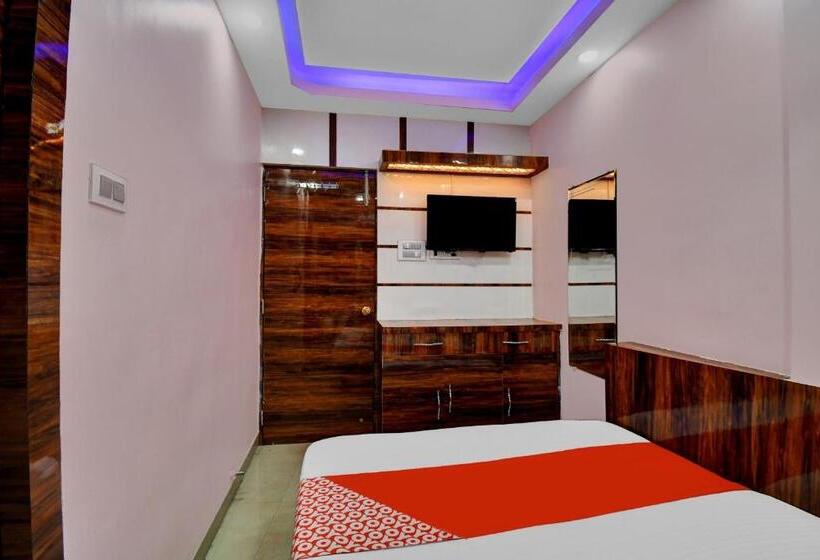 Quarto Triplo Clássico, Oyo Flagship 83977 Zq Guest House