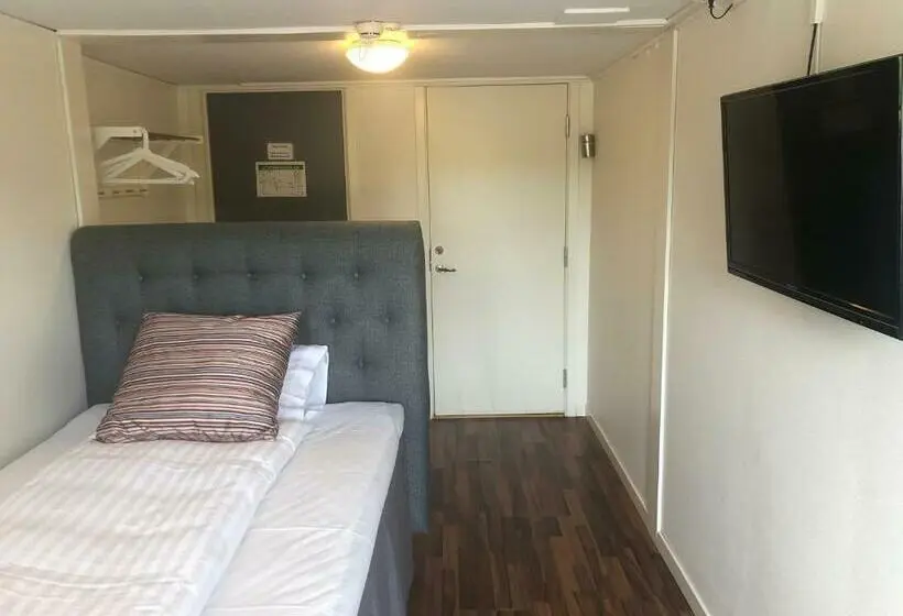 Standard Yhden Hengen Huone, Skulesjön Hotell