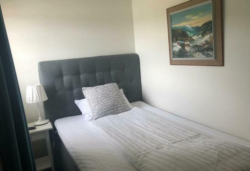 Семейный Номер, Skulesjön Hotell