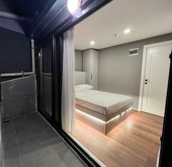 اتاق استاندارد, Gökotta Suite