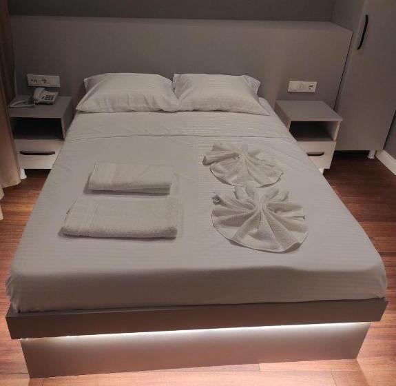 استودیوی استاندارد, Gökotta Suite