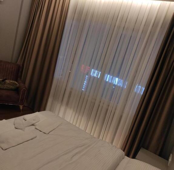 استودیوی لوکس, Gökotta Suite