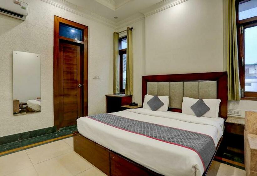 标准间, Townhouse Hotel Selaqui Inn