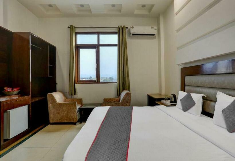 标准间, Townhouse Hotel Selaqui Inn