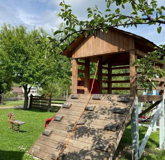 침실 1개 주택, Pensiunea Andora