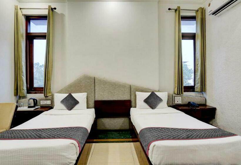 标准间, Townhouse Hotel Selaqui Inn