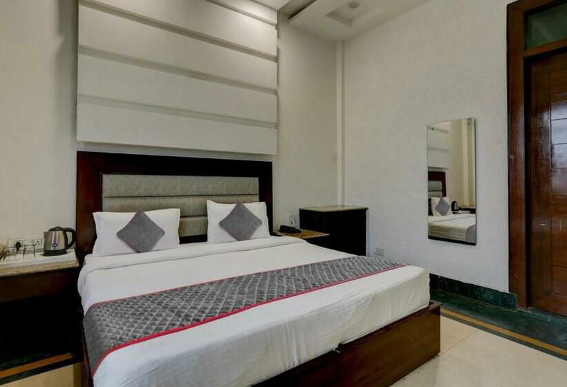 Номер Стандарт, Townhouse Hotel Selaqui Inn