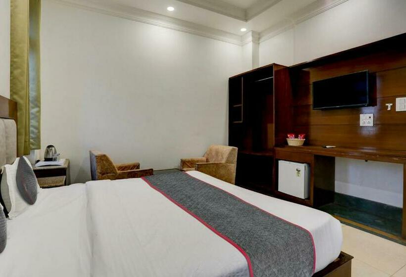 标准间, Townhouse Hotel Selaqui Inn