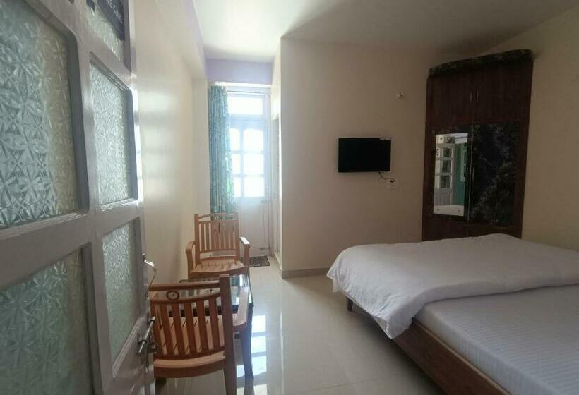 اتاق اکونومی, Zu Zu Hostels