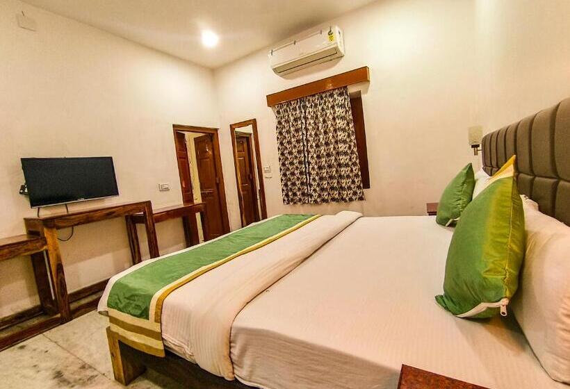 Standard Room King Size Bed, Rajshree Niwas