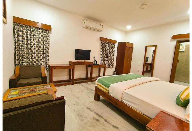 Standard Room King Size Bed, Rajshree Niwas