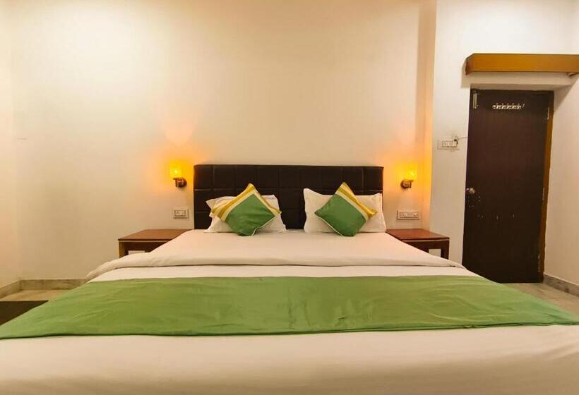 Standard Room King Size Bed, Rajshree Niwas