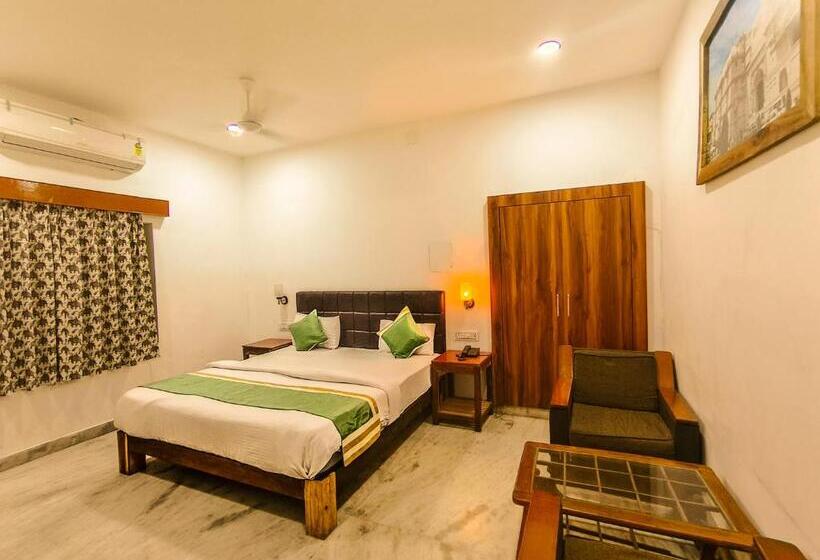 Standard Room King Size Bed, Rajshree Niwas