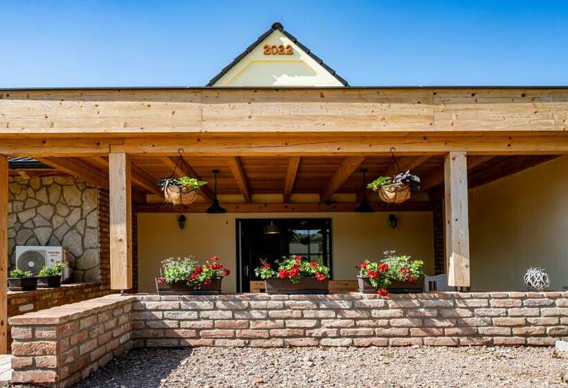 침실 1개 테라스 아파트, U Katalpy