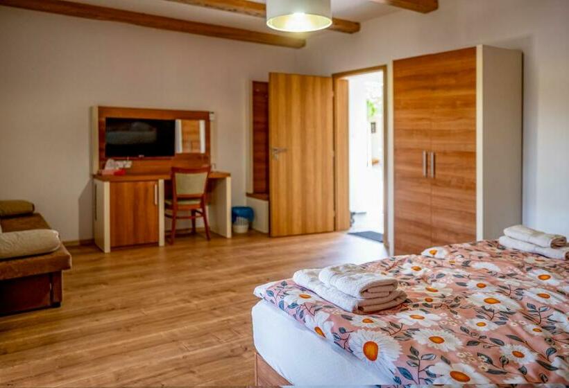 침실 1개 테라스 아파트, U Katalpy