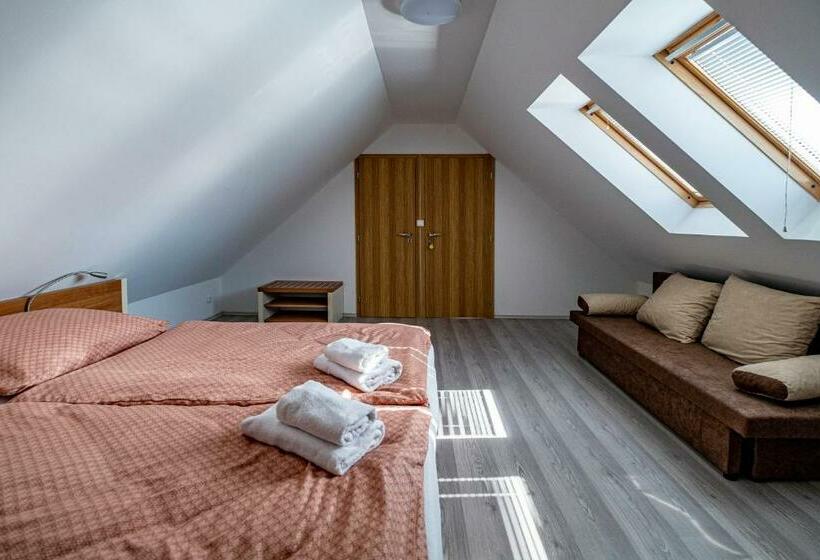 침실 1개 테라스 아파트, U Katalpy