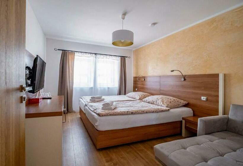 Апартаменты 2 Спальни, U Katalpy