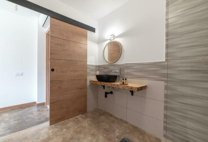 غرفة قياسية, Rural O Salazón