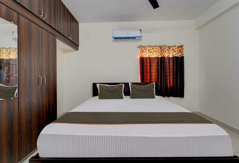 デラックスルーム, Fabexpress New Balaji Home Stay