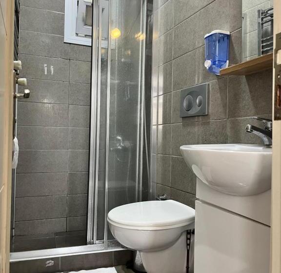 バルコニー付きデラックスルーム, Kuzgun House