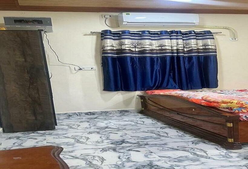 חדר סטנדרט, Manav Farm House Karjat