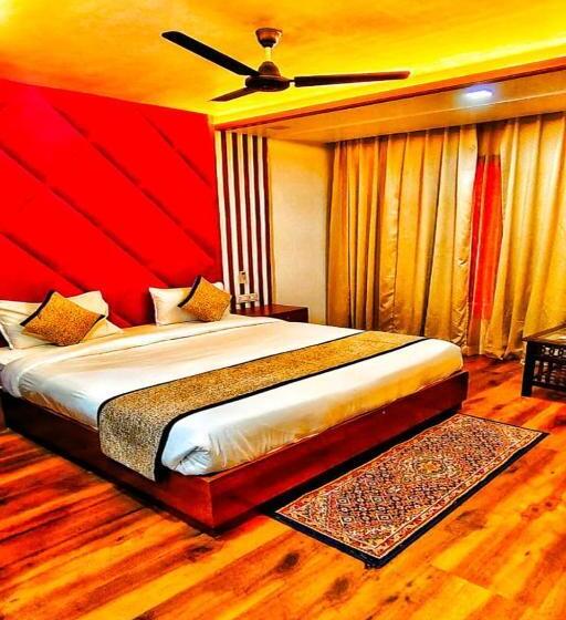 デラックストリプルルーム, Taste Of India