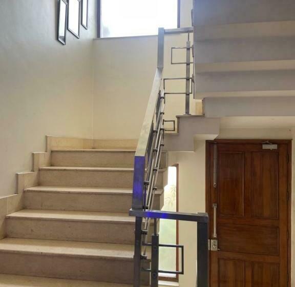 Quarto Estandar com Sacada, Lutyens Villa Guest House Rooms