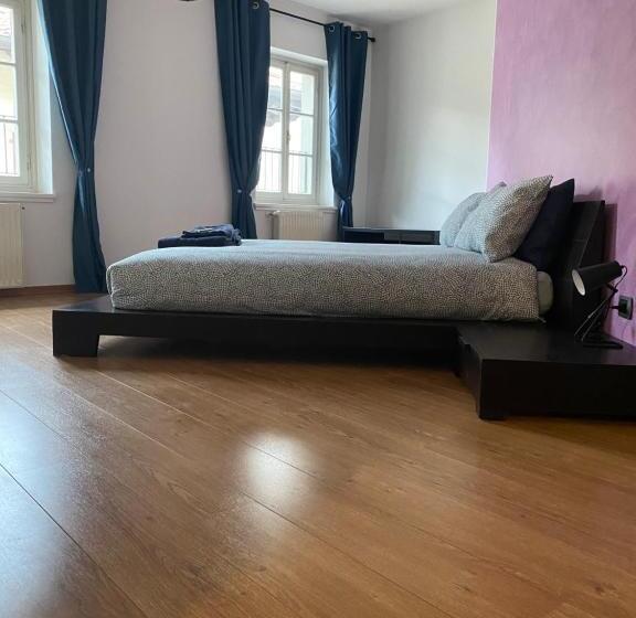 חדר משפחתי, Piano B