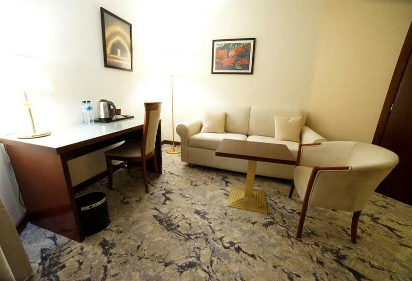 اتاق لوکس با تخت بزرگ, Amman Paradise