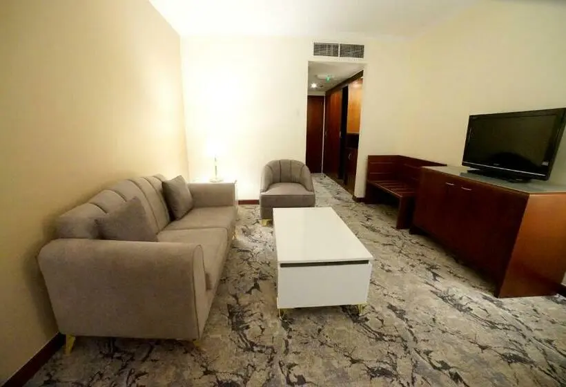 سوییت اجرایی, Amman Paradise