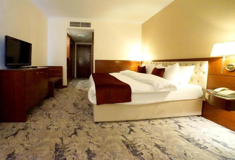 اتاق لوکس با تخت بزرگ, Amman Paradise