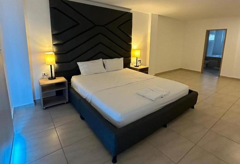 Номер Deluxe, Opera, Centro Medellín, Entertainment,y Bar, Solo Adultos