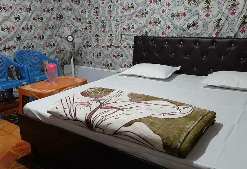 디럭스 룸, Djsr Camp