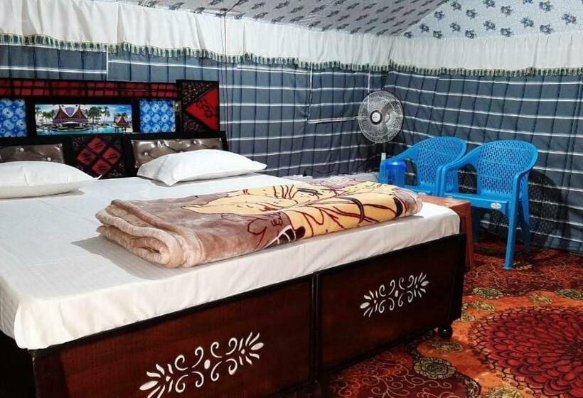 디럭스 룸, Djsr Camp