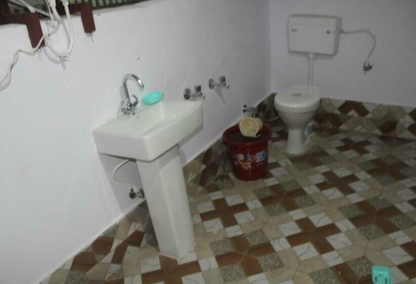 디럭스 룸, Djsr Camp