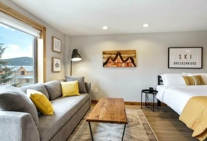 Апартаменты 1 Спальня с Видом, Studio @ The Village W/incredible Views~sleeps 4