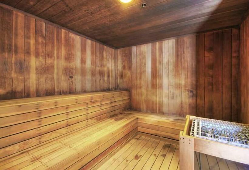 Апартаменты 1 Спальня с Видом, Studio @ The Village W/incredible Views~sleeps 4