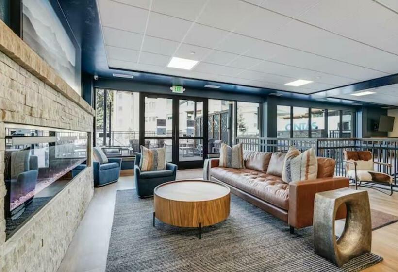 Апартаменты 1 Спальня с Видом, Studio @ The Village W/incredible Views~sleeps 4