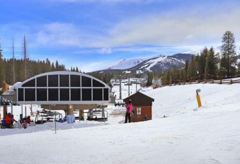 Апартаменты 1 Спальня с Видом, Studio @ The Village W/incredible Views~sleeps 4