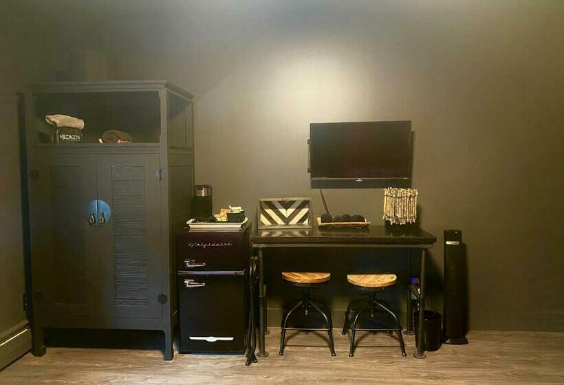 스탠다드 룸 공동 욕실, Wickiup Hébergement