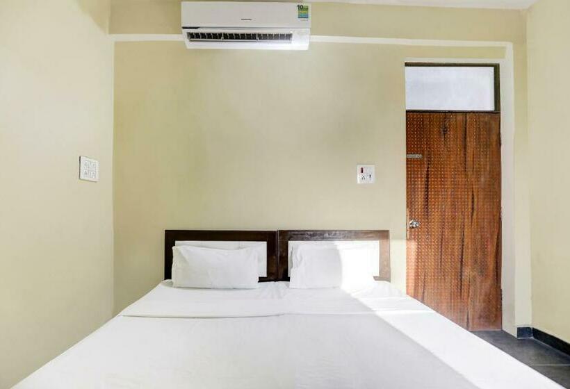 Трехместный Номер Классика, Oyo T Heritage Hotel And Restaurant