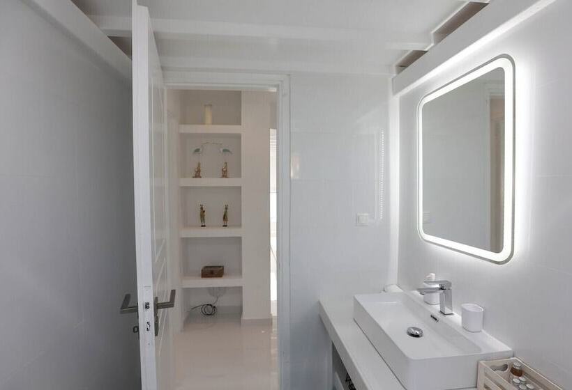 Вилла 3 Спальни, Adikri Villas & Suites