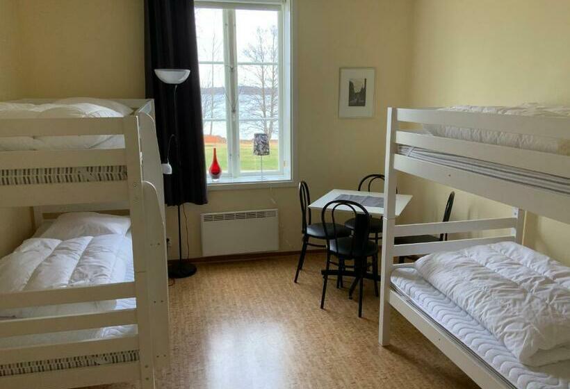 Четырехместный Номер Стандарт, Evedals Vandrarhem Vaxjo