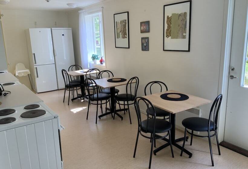 Четырехместный Номер Стандарт, Evedals Vandrarhem Vaxjo