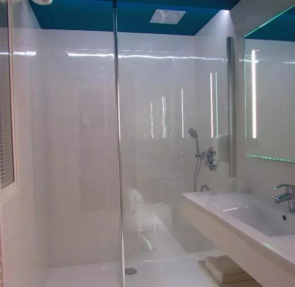 Standard Kolmen Hengen Huone, Brit Hotel & Spa Saint Brieuc Plérin