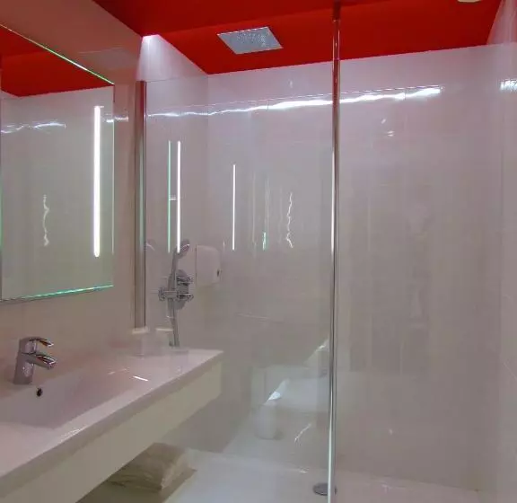 Perhehuone, Brit Hotel & Spa Saint Brieuc Plérin